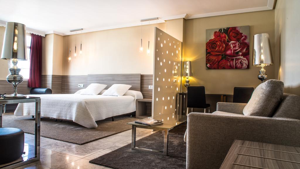 Hospedium Hotel Triana Miajadas Chambre photo